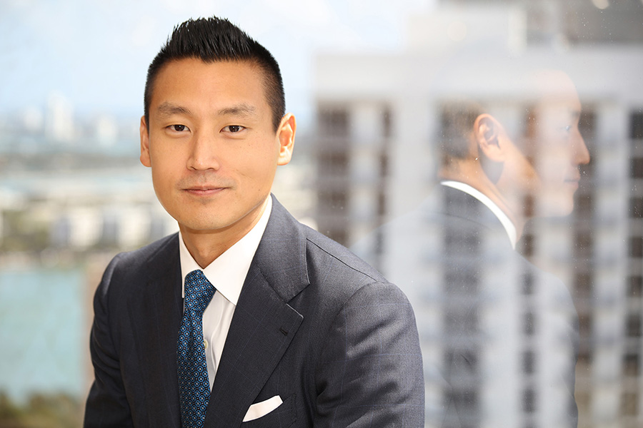 Professional Headshot Photographer Fort Lauderdale - Corporate, Business, Real Estate, Attorney